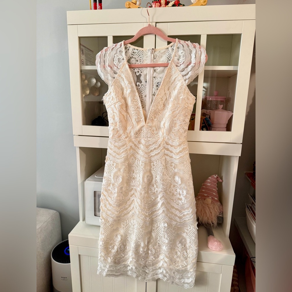 Elegant Lace cocktail Dress